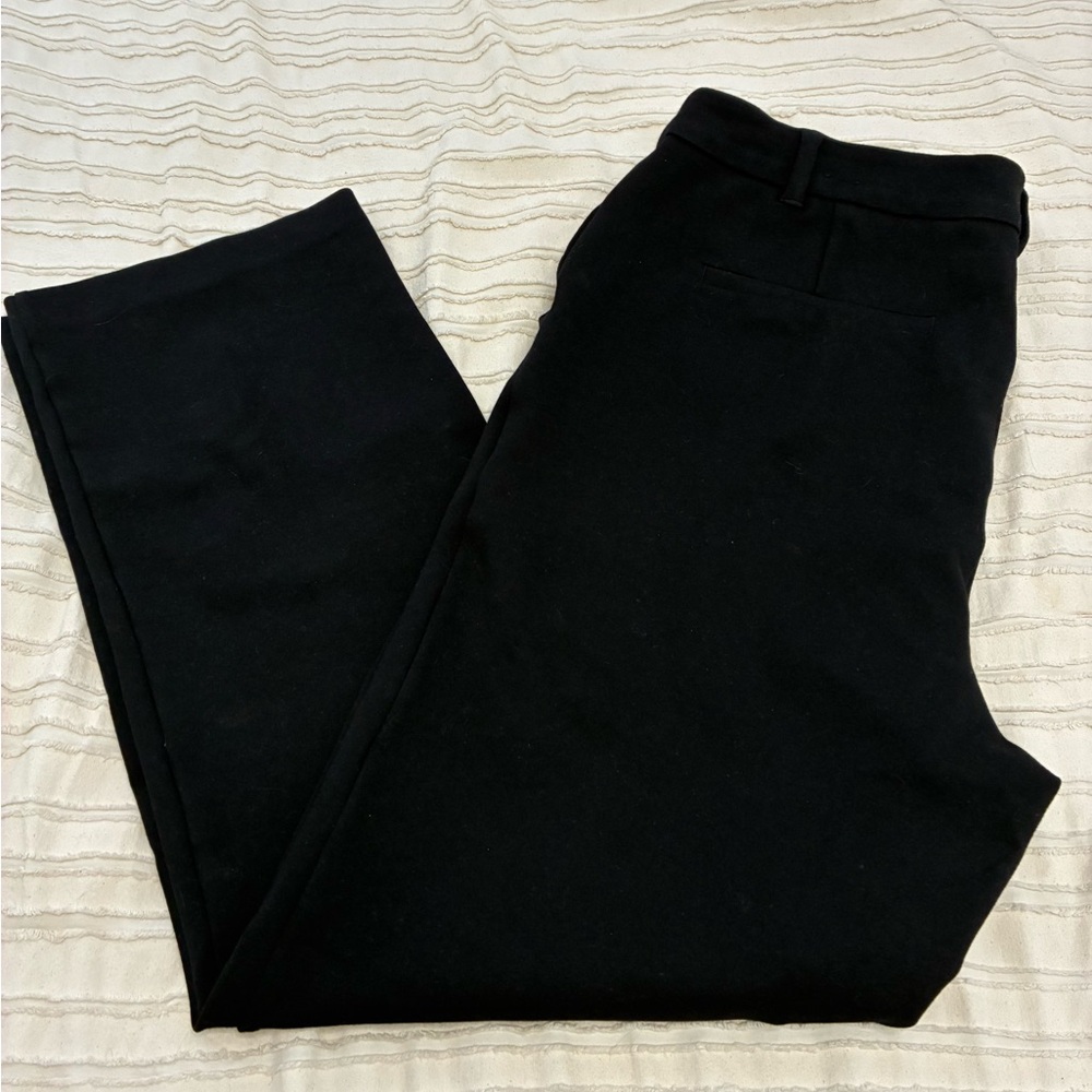 Reitmans black pants. Pull on style. Stretchy. Size 18 regular length. Staple!